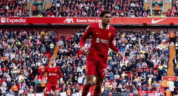 米兰加比亚_米兰边后卫_